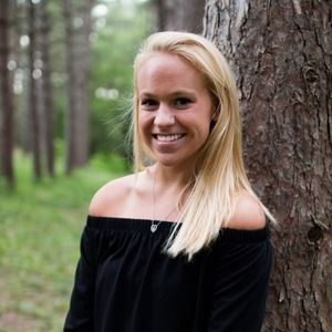 Meet your Posher, Mara